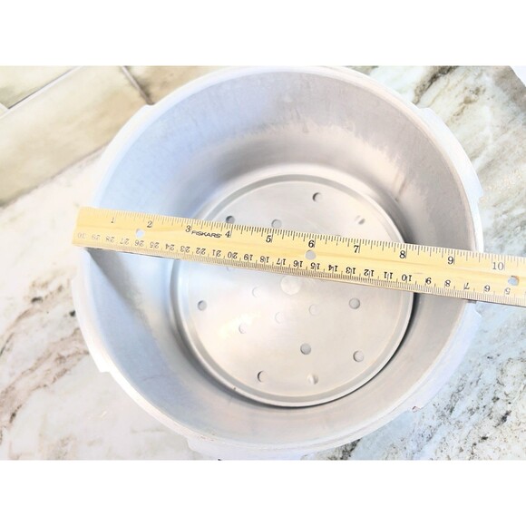 Presto Vtg 4 Quart Pressure Cooker Aluminum Harvest Yellow Model 02 PCA4H 4175 - Picture 8 of 11